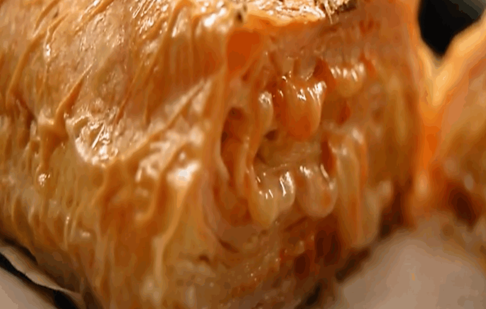 BRZI <span style='color:red;'><b>SLANI ROLAT</b></span> : Recept koji vas osvaja i obara s nogu